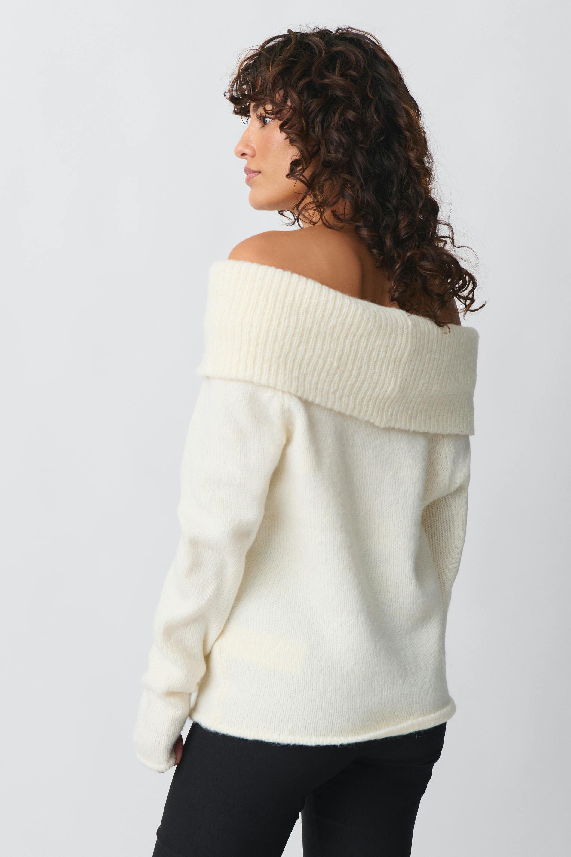 Stockholm Heritage |  Conform Off-Shoulder Tröja